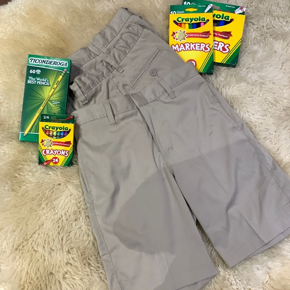 🖍🖍UNIFORM LOT!!!🖍🖍 3 pairs of Performance shorts.